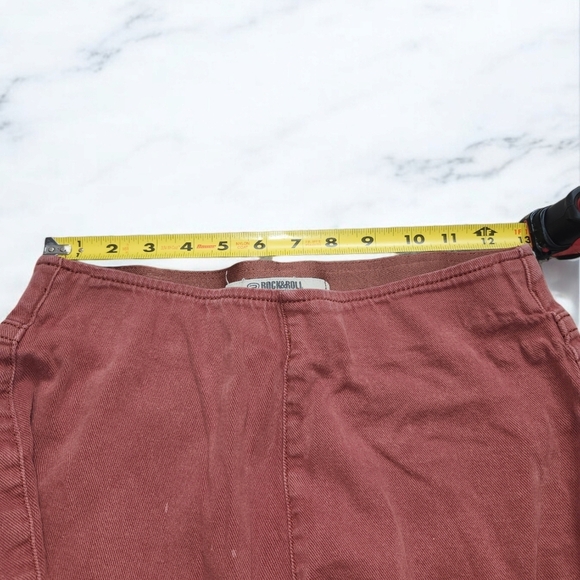 Rock and roll cowgirl Bargain Bell Pull On Flare jeans - Picture 4 of 7